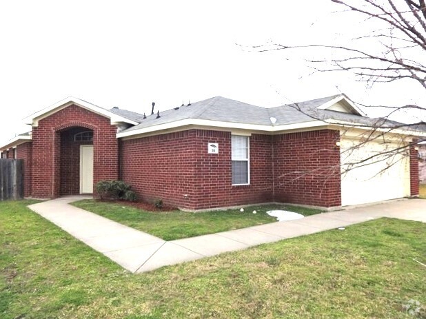 Building Photo - 516 Lone Star Park Ln Rental