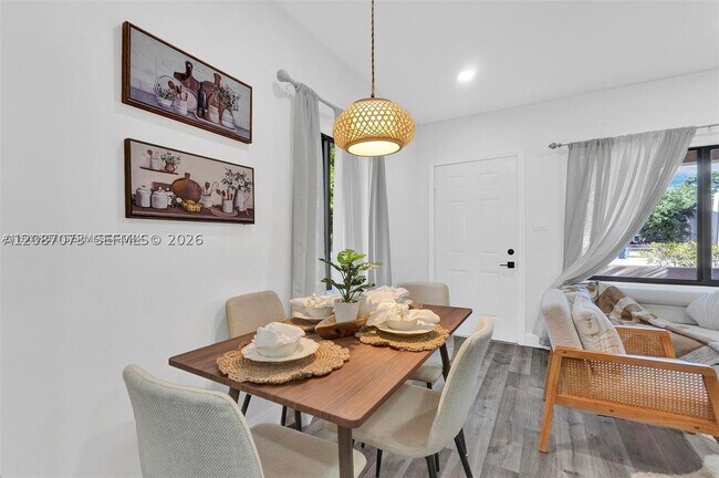 2320 NW 95th St Unit 1