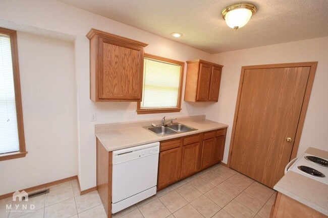Photo - 1119 N O'Hara Ave