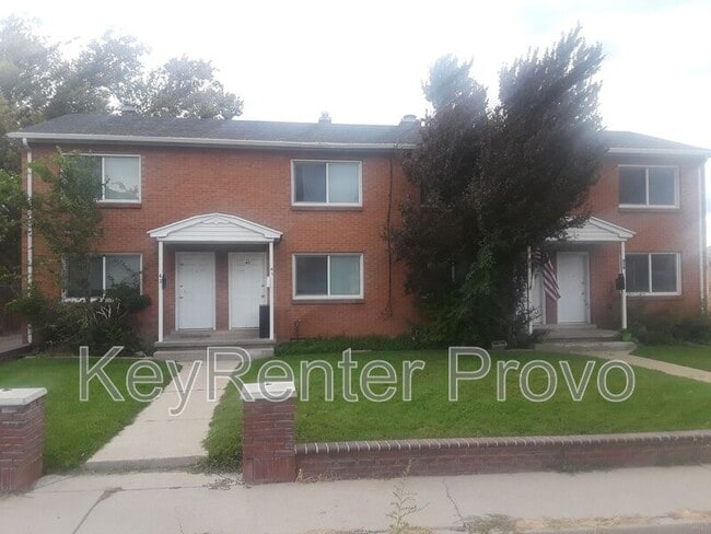 Building Photo - 43 400 N Rental