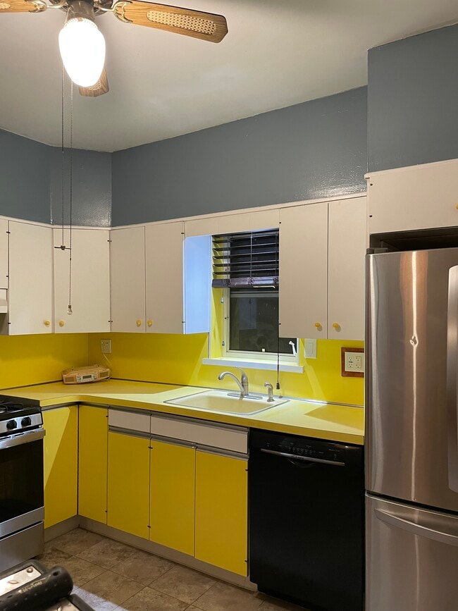 Photo - 2150 68th St Unit Apt 2