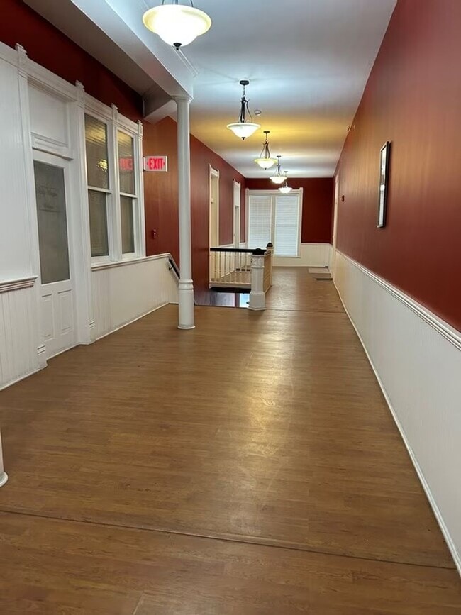 Photo - 200 E 9th St Unit 3