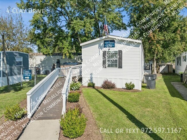 Photo - 4 Clay Dr