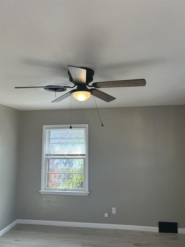 Photo - 2811 NW 21st Pl