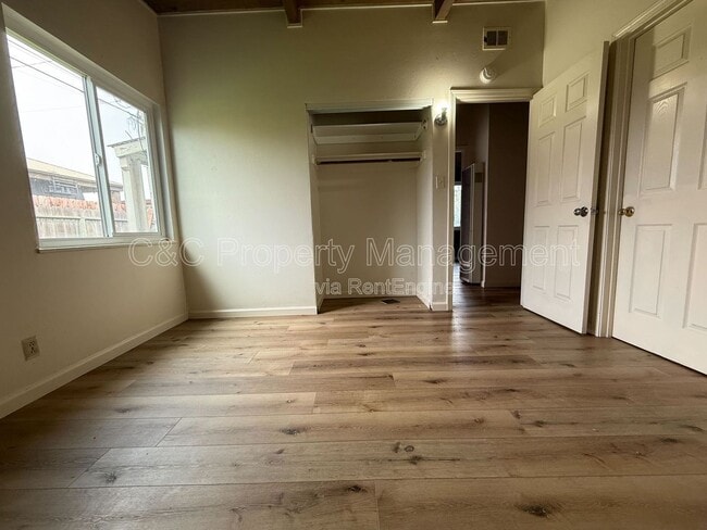 Building Photo - 54 Shasta Way