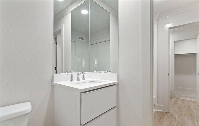 Photo - 3655 Old Shell Rd