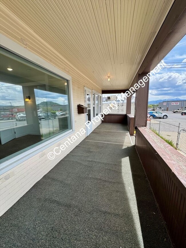Photo - 2 Bed 1 Bath Newly Remodeled Home with washer and dryer