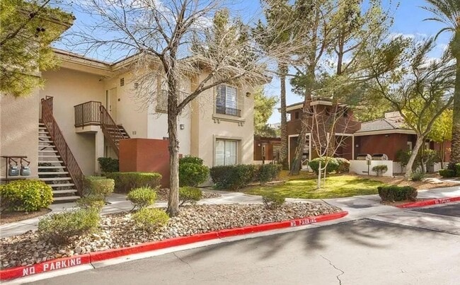 Building Photo - Two Bedroom Condo