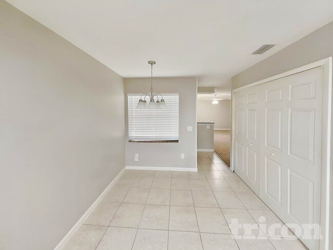 Photo - 605 Missionwoode Dr