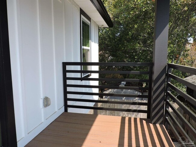 Photo - 1702 E La Rua St