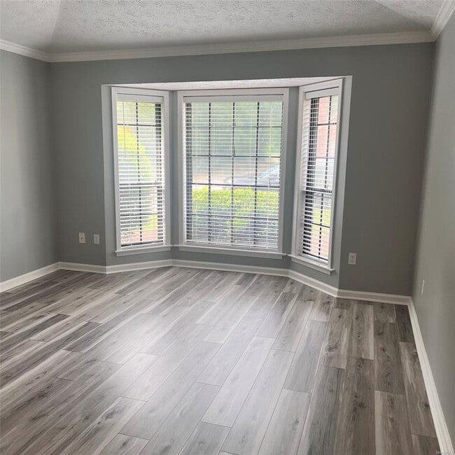 Photo - 3957 Elm Ave