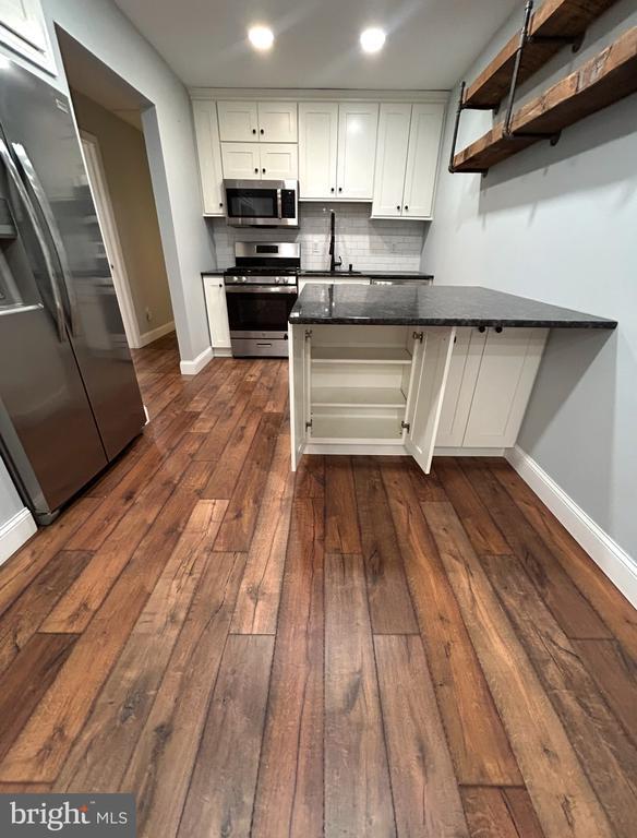 Building Photo - 306 Washington St Unit 8