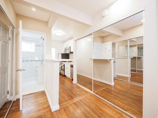 Photo - 1215 Granville Ave