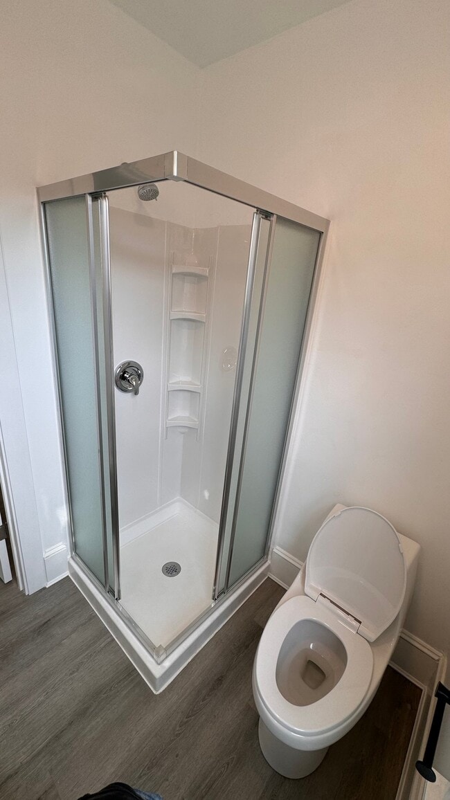 Photo - 208 Bridge St