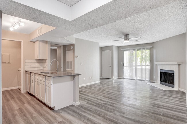 Photo - Tides On Twain