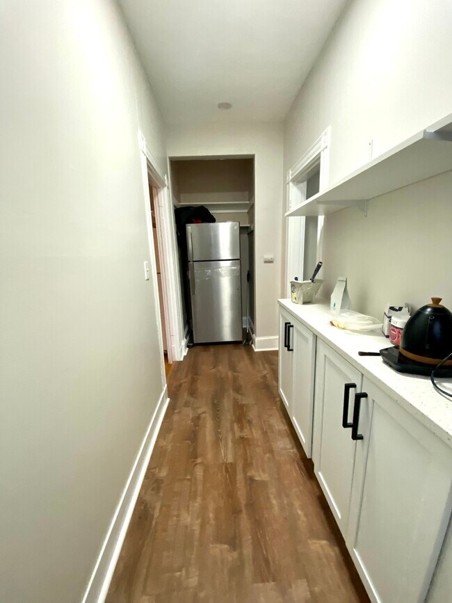 Photo - 28 Glenville Ave Unit 3