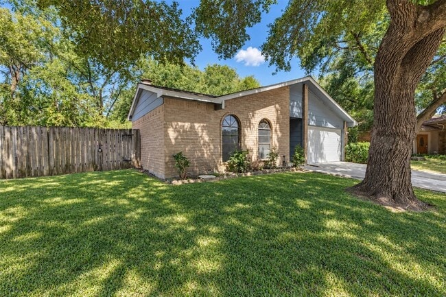22926 Millgate Dr