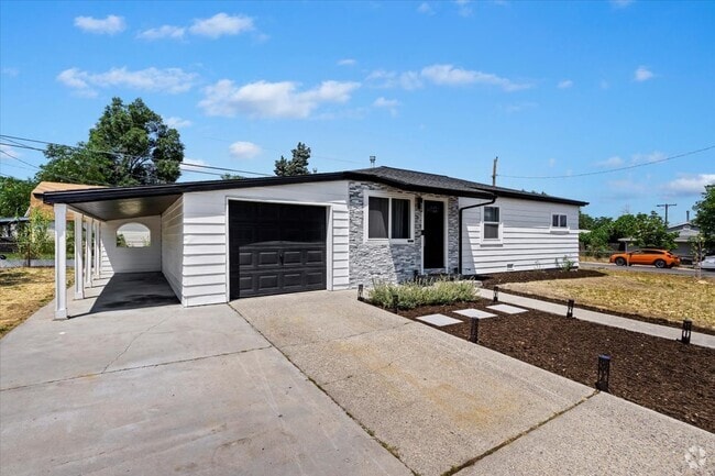 Building Photo - 5750 S 4060 W Rental