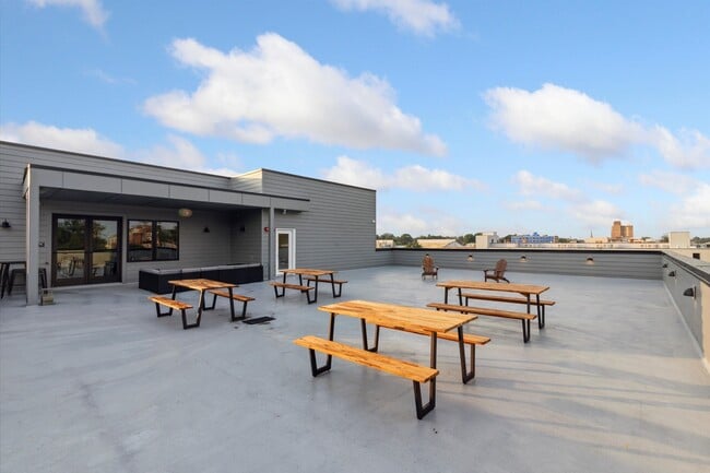 Photo - 308 W Chelten Ave Unidad 301