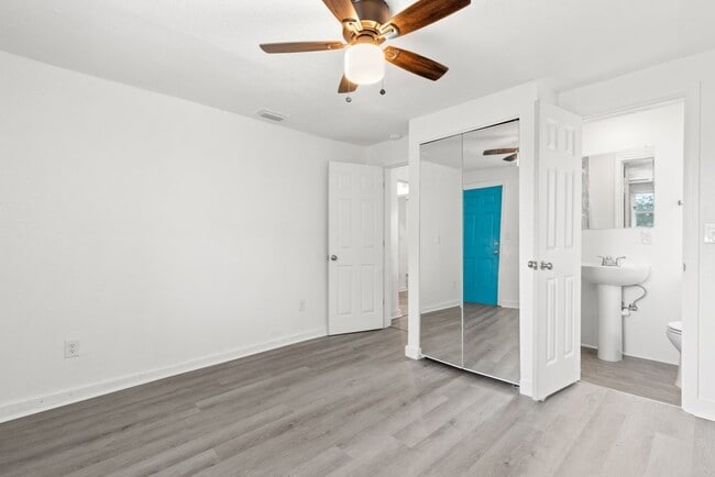 Photo - 1050 19th St S