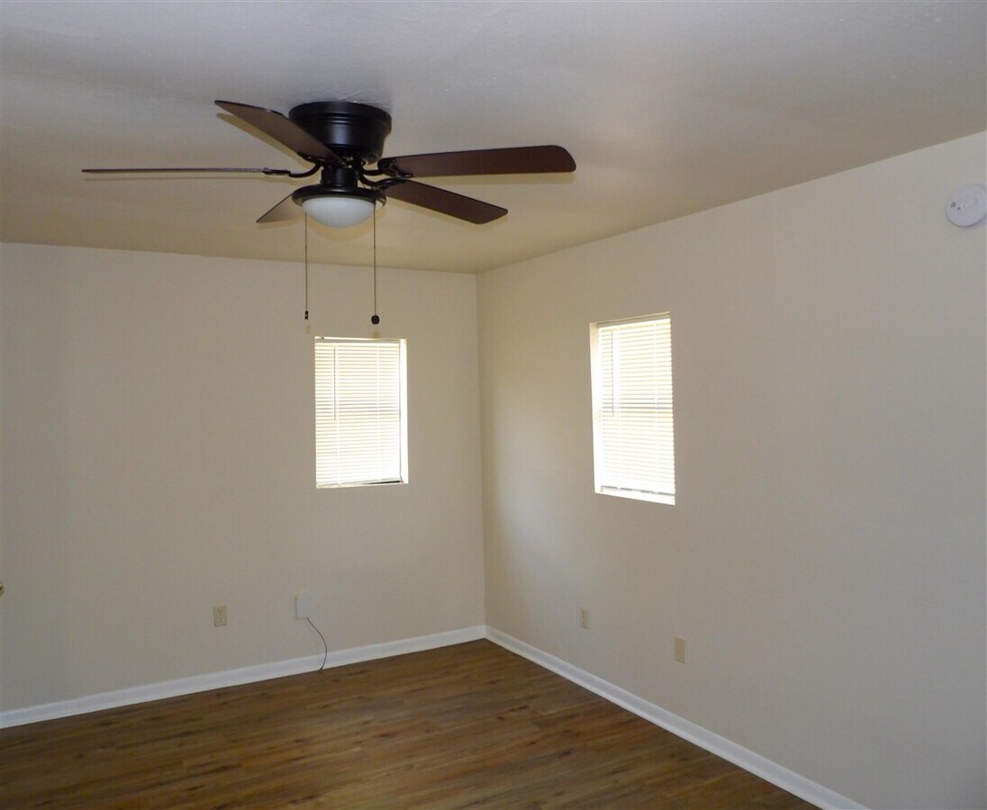 Photo - 2611 SW E Ave Unit B