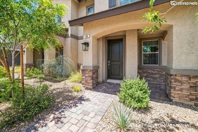 Photo - 88 Kimberlite Dr