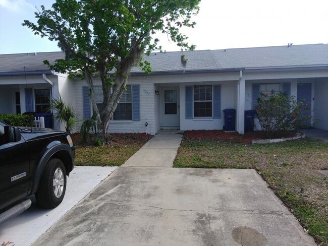 Building Photo - 2932 Bradley Ct