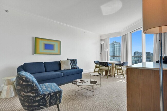 4401 Collins Ave Unit SI ID1540556P