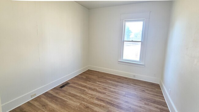 Photo - 305 N Pennsylvania Ave