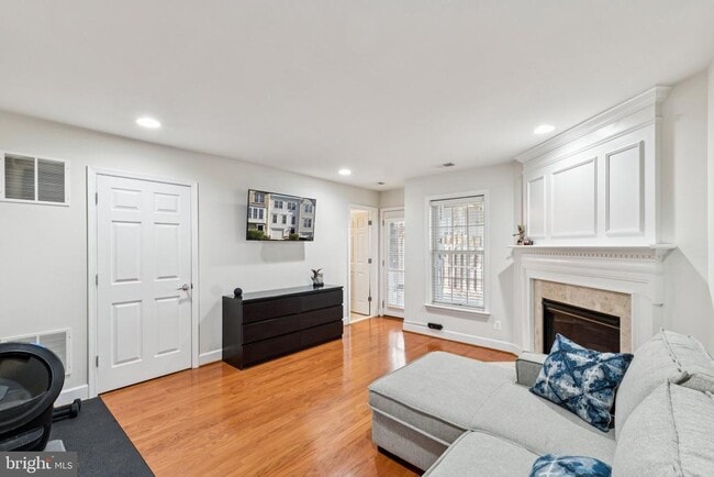 Photo - 2205 Greywing St