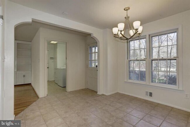 Photo - 10805 Kirkwall Terrace