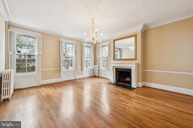Building Photo - 1225 30th St NW Rental