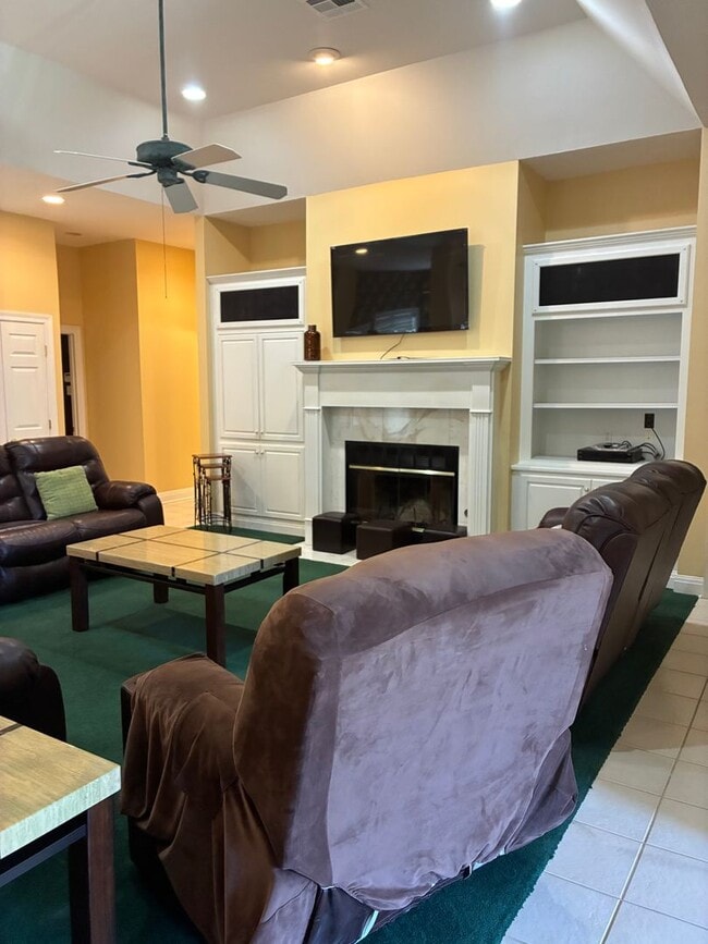 Photo - 4 Bed 3 Bath FULLY Furnished House South Lake Charles