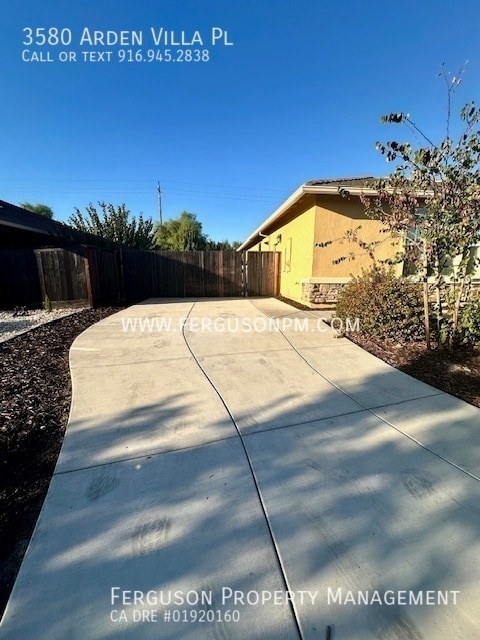 Photo - 3580 Arden Villa Pl