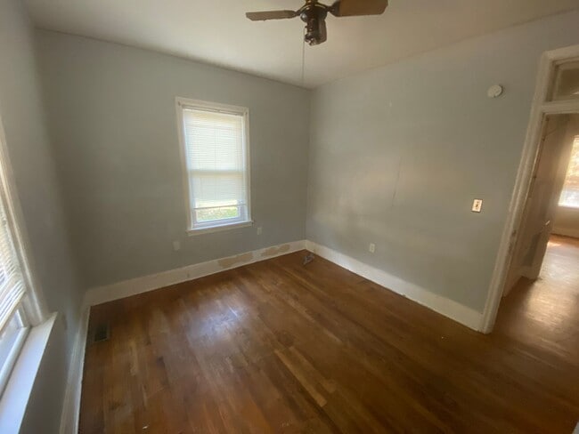 Photo - 1102 Murphy St