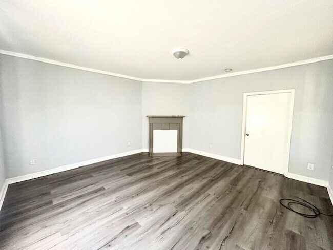 Photo - 3612 Fairview St SW