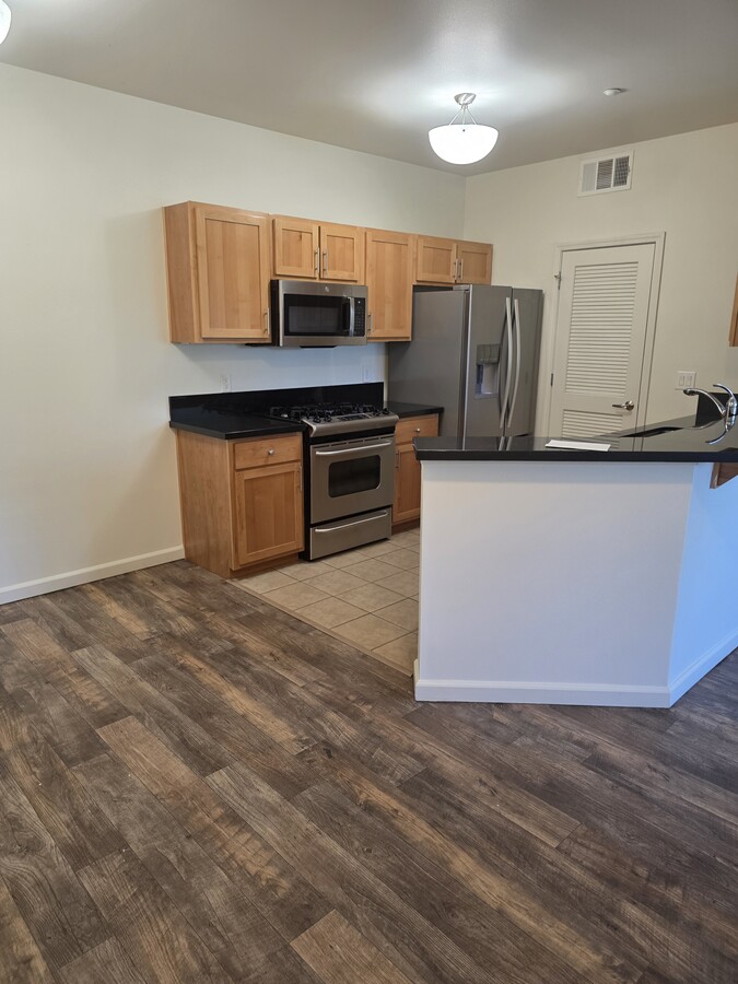Photo - 1450 Idlewild Dr