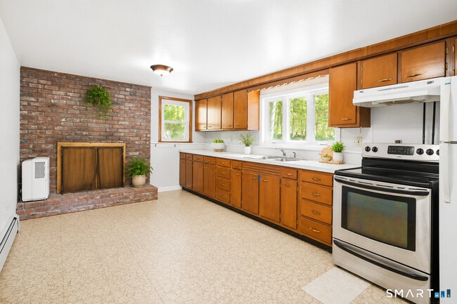 Photo - 677 Woodtick Rd
