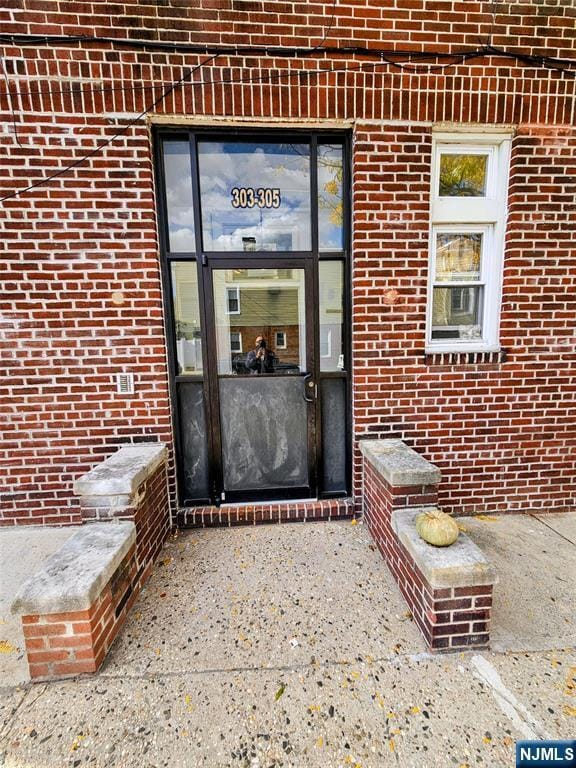 Building Photo - 32-34-34 Halstead St Unit 2
