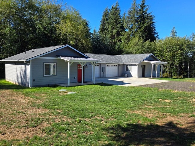 Photo - 13-15 Brenton Ln