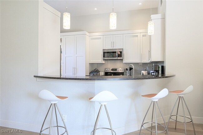 Building Photo - 589 Beachwalk Cir Unit P-203