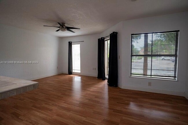 Photo - 4807 Via Palm Lakes Unit 807
