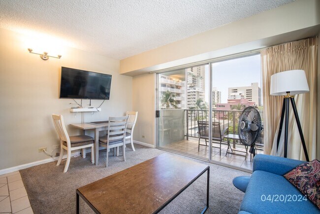 Photo - 1 BD/1 BA/1 ASSIGNED STALL CONDO in Waikik... Unit 512