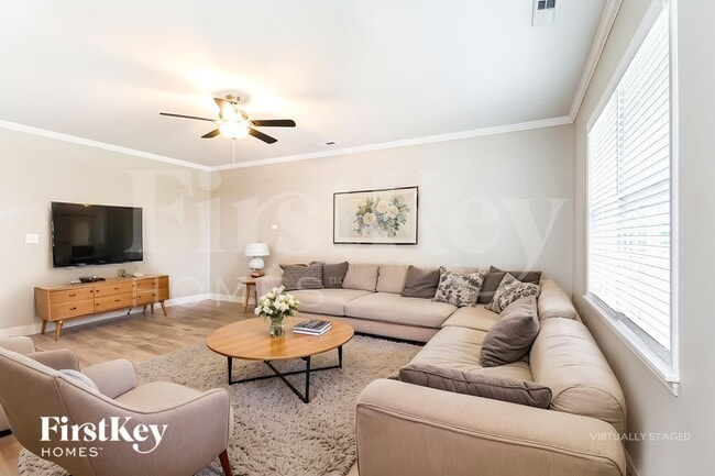 Photo - 5602 Falkland Lane