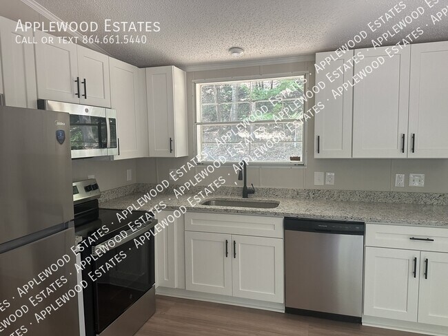 Photo - 230 Gibson Rd