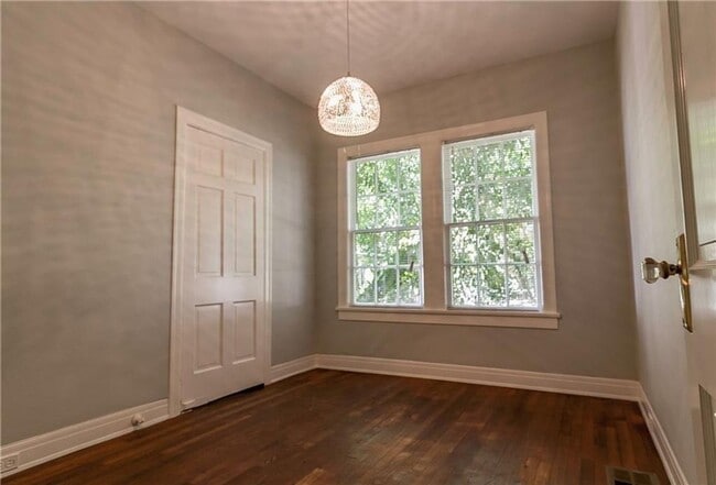 Photo - 1918 Robbins Pl Unit #B