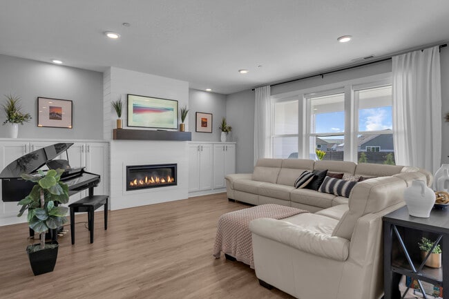 Photo - 2613 Morris Ave