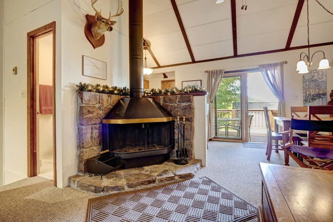 Building Photo - 101 Hornbeam Rd Unit ID1302623P Rental