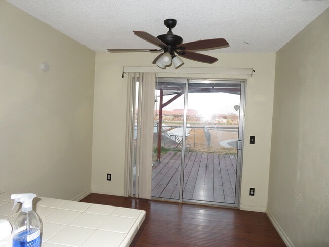 Dining area - 751 Higgins Rd Unit 29