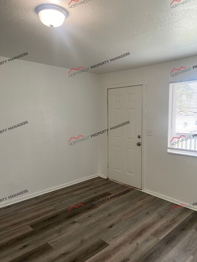 Photo - R72B Unit #8